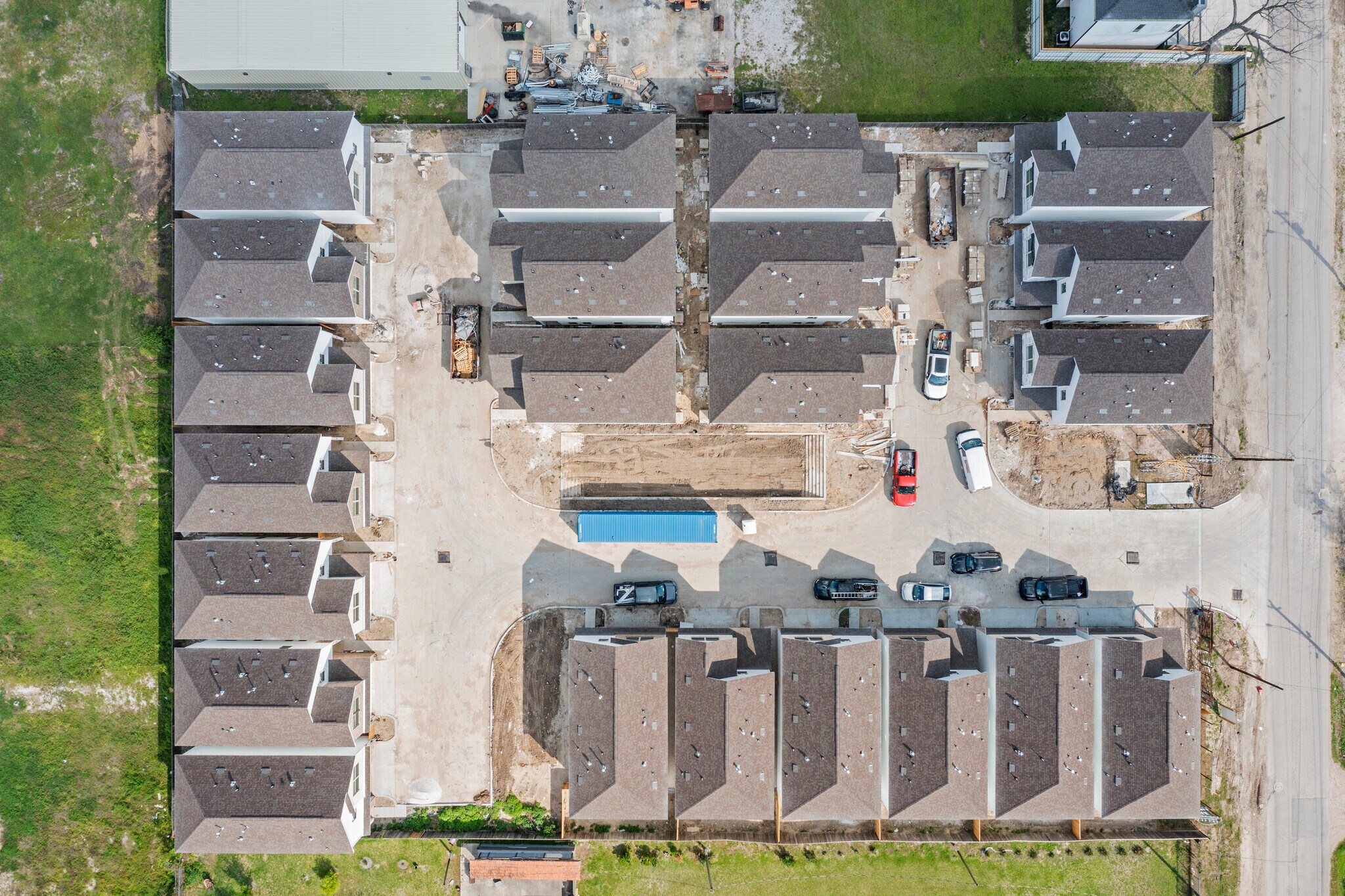  Aerial view of Donovan Homes appartment complex 